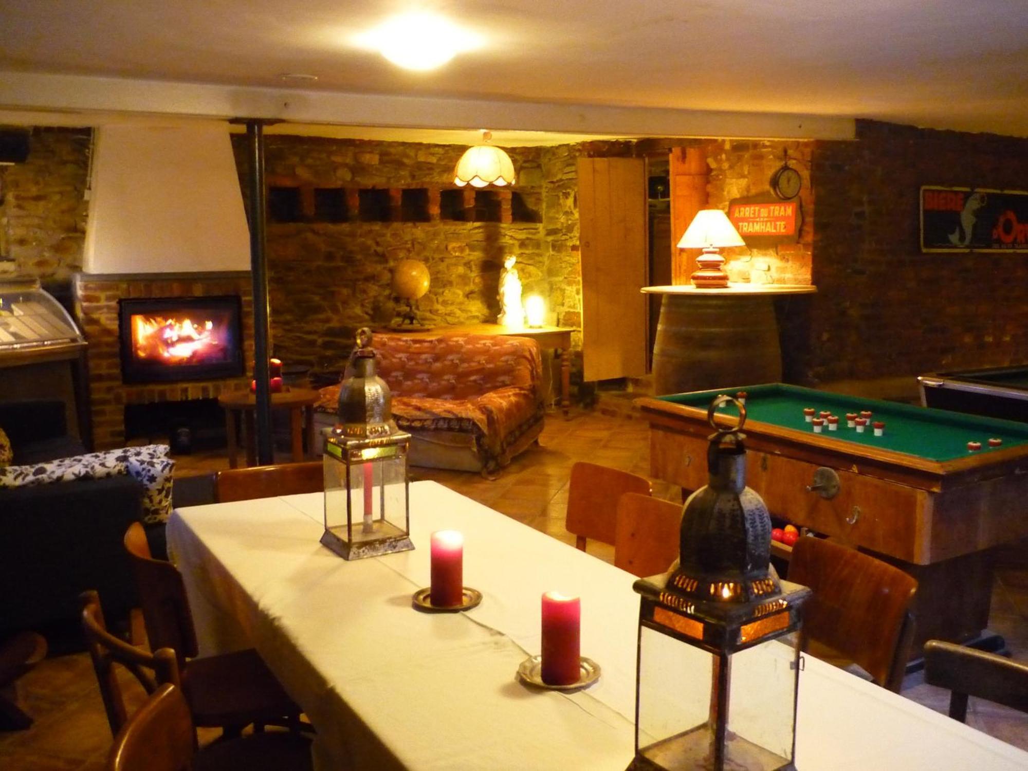 B&B Les Trois Voisins Bourseigne-Vieille Exterior photo